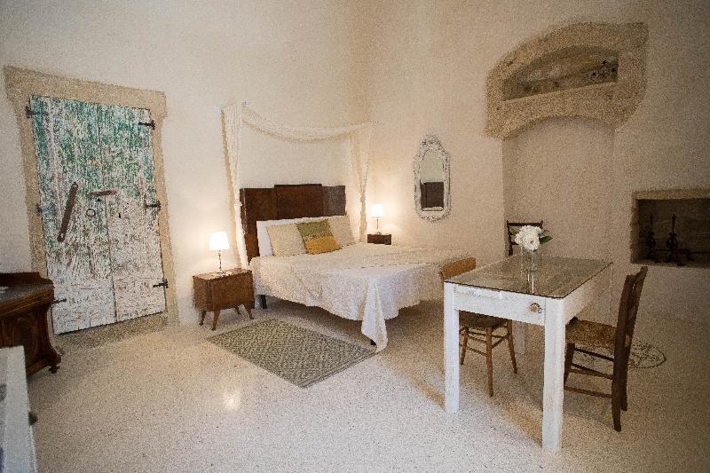 Historia- Dimore Corte Chiesa Corigliano dʼOtranto Extérieur photo