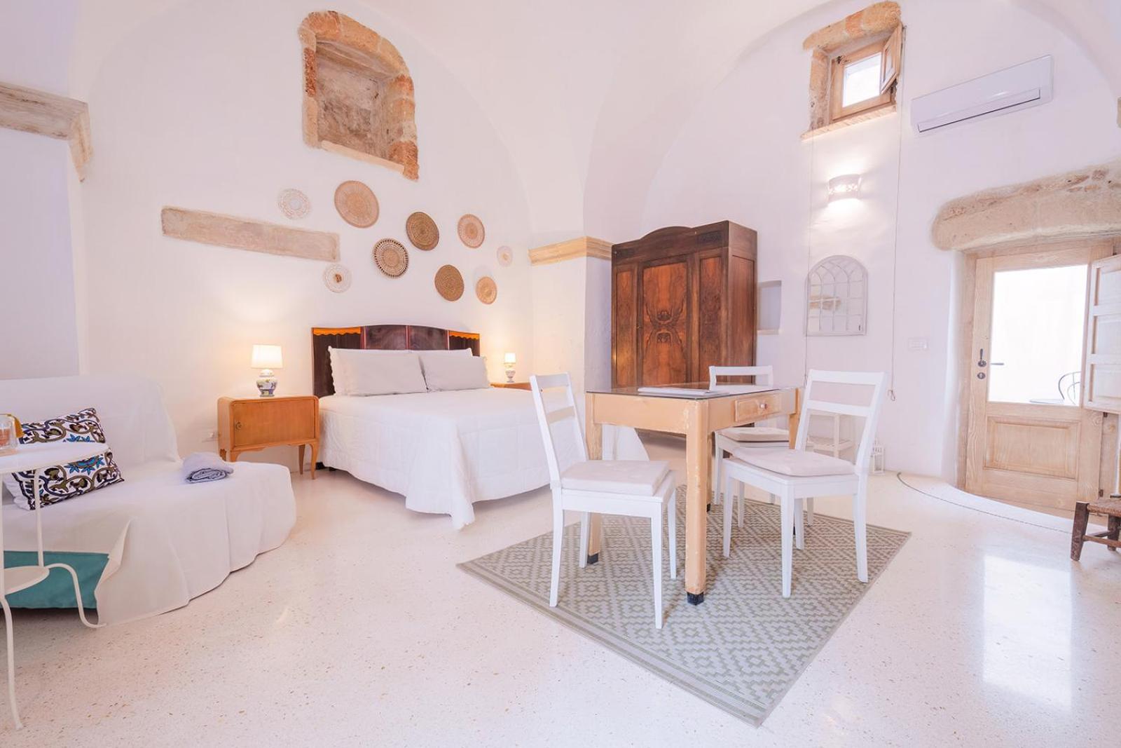 Historia- Dimore Corte Chiesa Corigliano dʼOtranto Extérieur photo