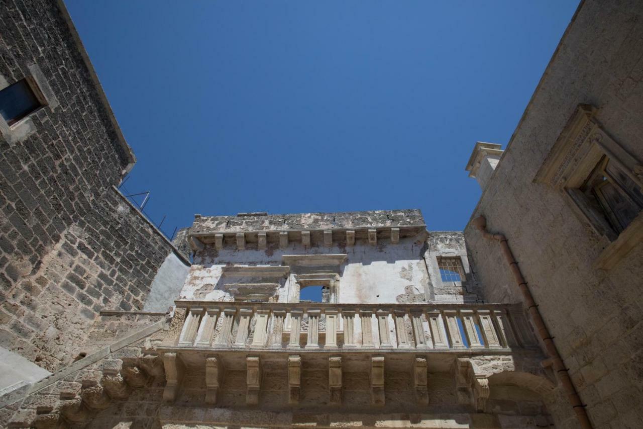 Historia- Dimore Corte Chiesa Corigliano dʼOtranto Extérieur photo
